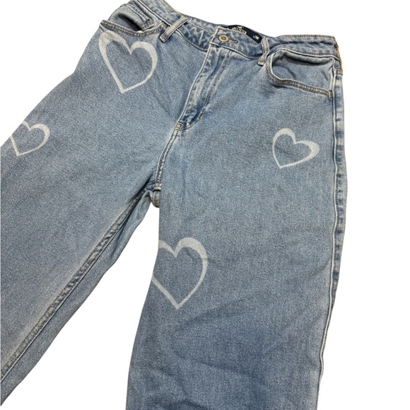 Hollister Ultra High Rise Dad Jeans Women’s 6/7 Blue Heart Print 28x29 - Picture 2 of 8